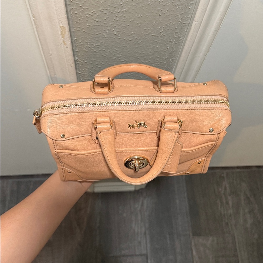 Coach apricot Leather Handbag - Picture 13 of 16